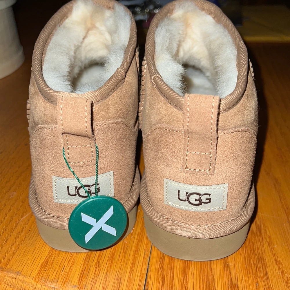 UGGS Classic Ultra Mini Chestnut M10/W11